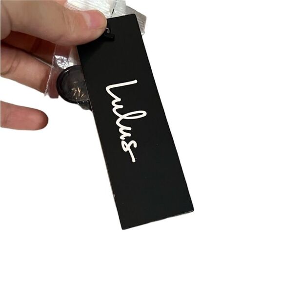 NWT! Lulu’s no hesitation skirt - Picture 12 of 14